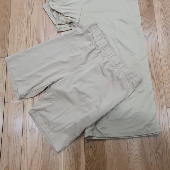 URBAN PLANET 2 piece biker shorts and oversized t-shirt set - Picture 2 of 2